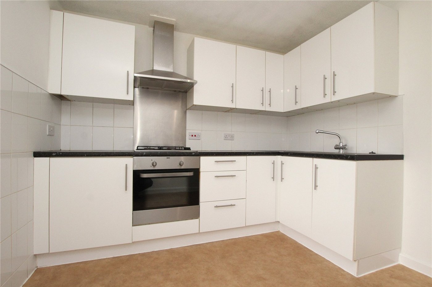 2 bedroom property for sale in Thamesmead | Robinson Jackson