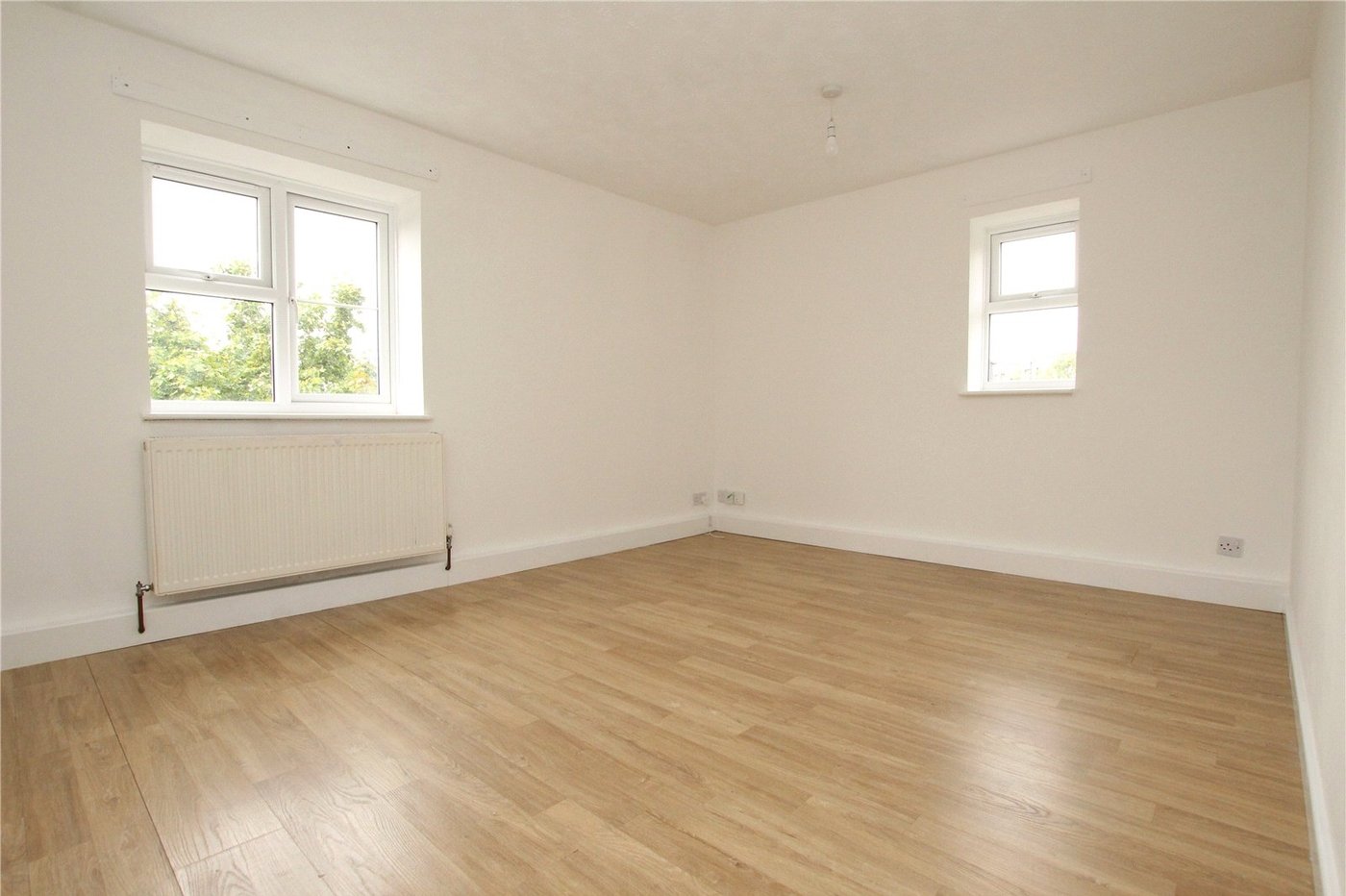 2 bedroom property for sale in Thamesmead | Robinson Jackson