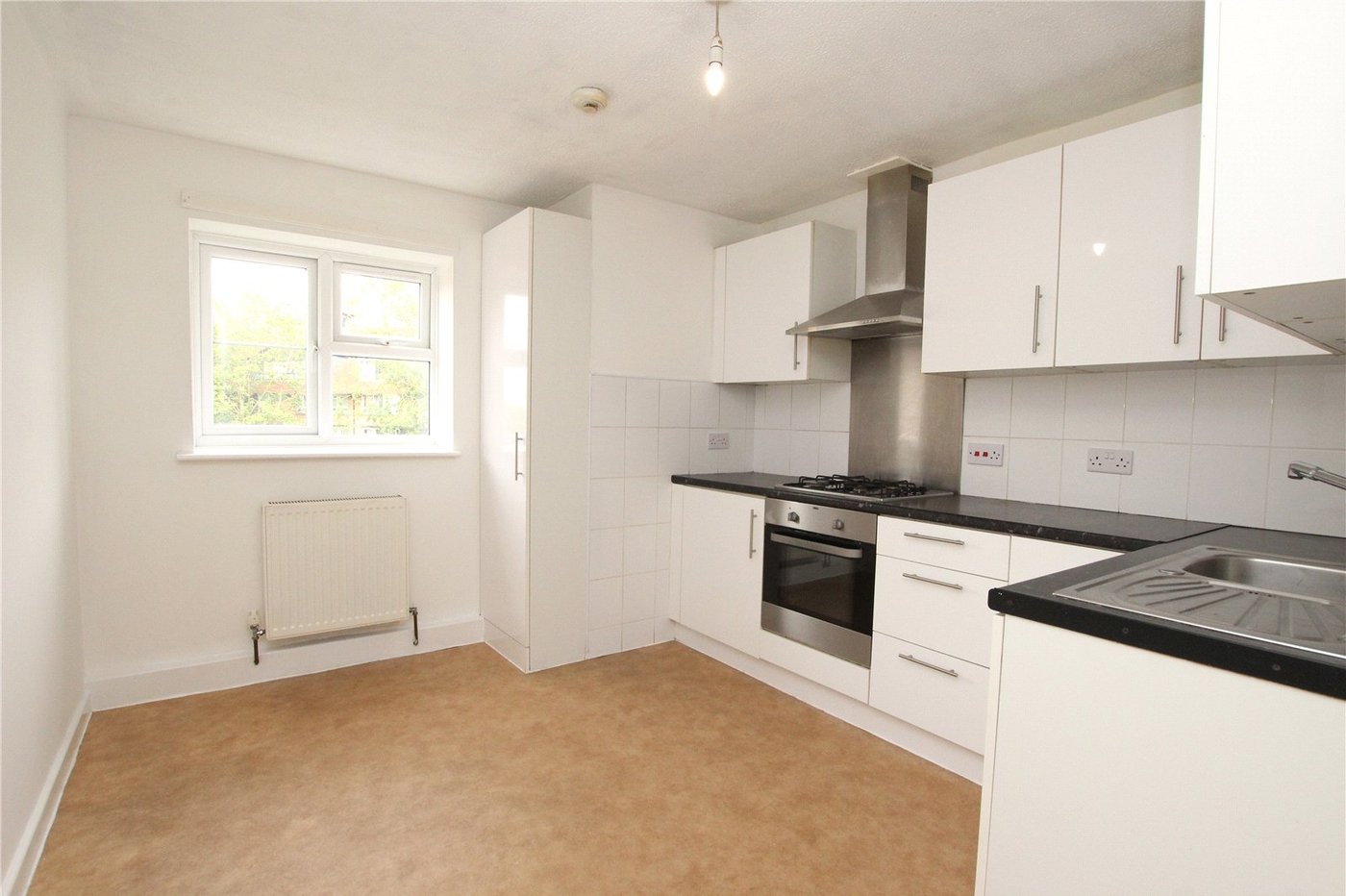 2 bedroom property for sale in Thamesmead | Robinson Jackson