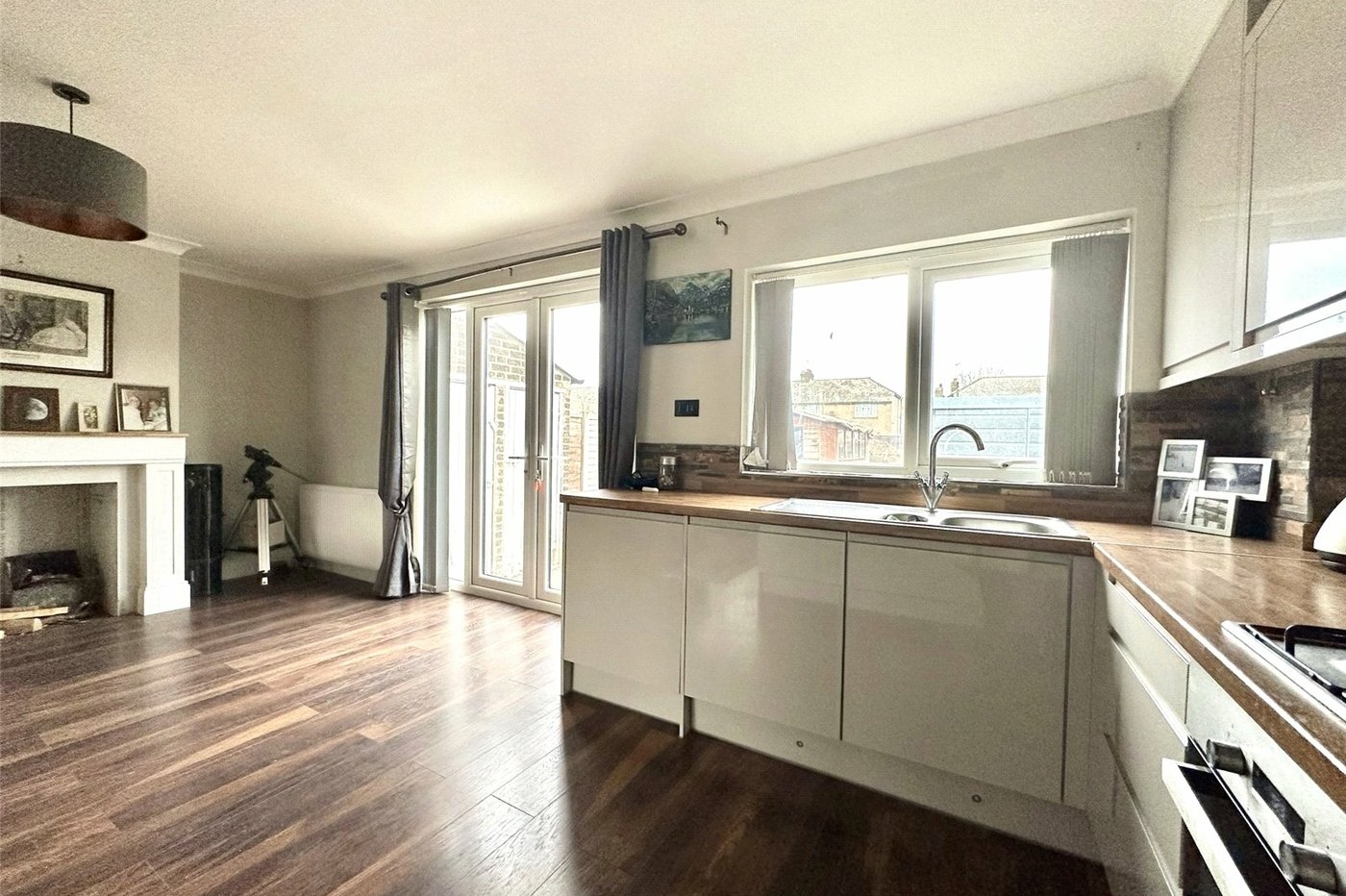 3 bedroom house for sale in Swanscombe | Robinson Jackson