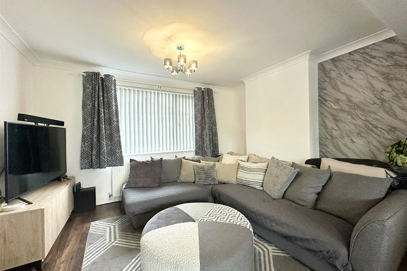 3 bedroom house for sale in Swanscombe | Robinson Jackson