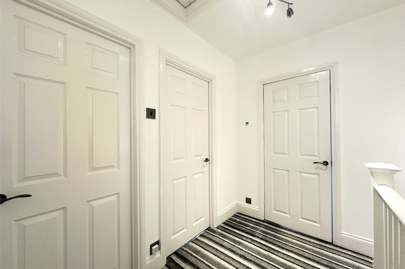 3 bedroom house for sale in Swanscombe | Robinson Jackson