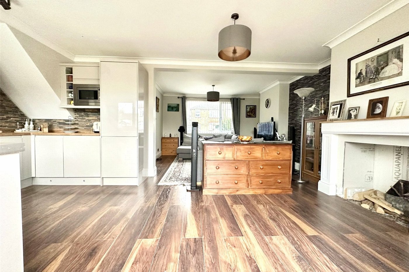 3 bedroom house for sale in Swanscombe | Robinson Jackson