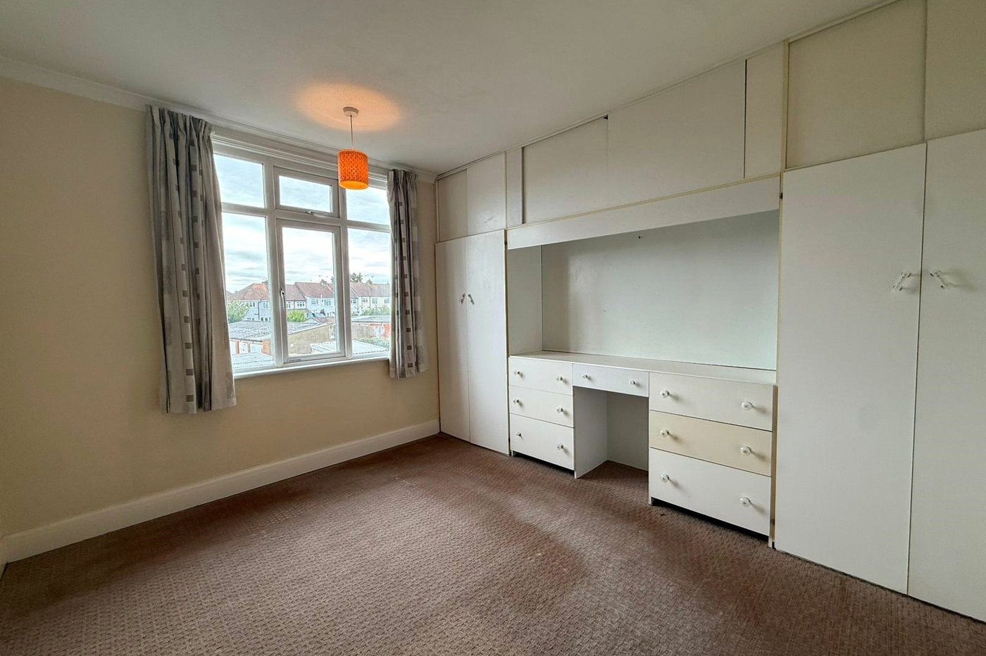 4 bedroom house for sale in Gravesend | Robinson Michael & Jackson