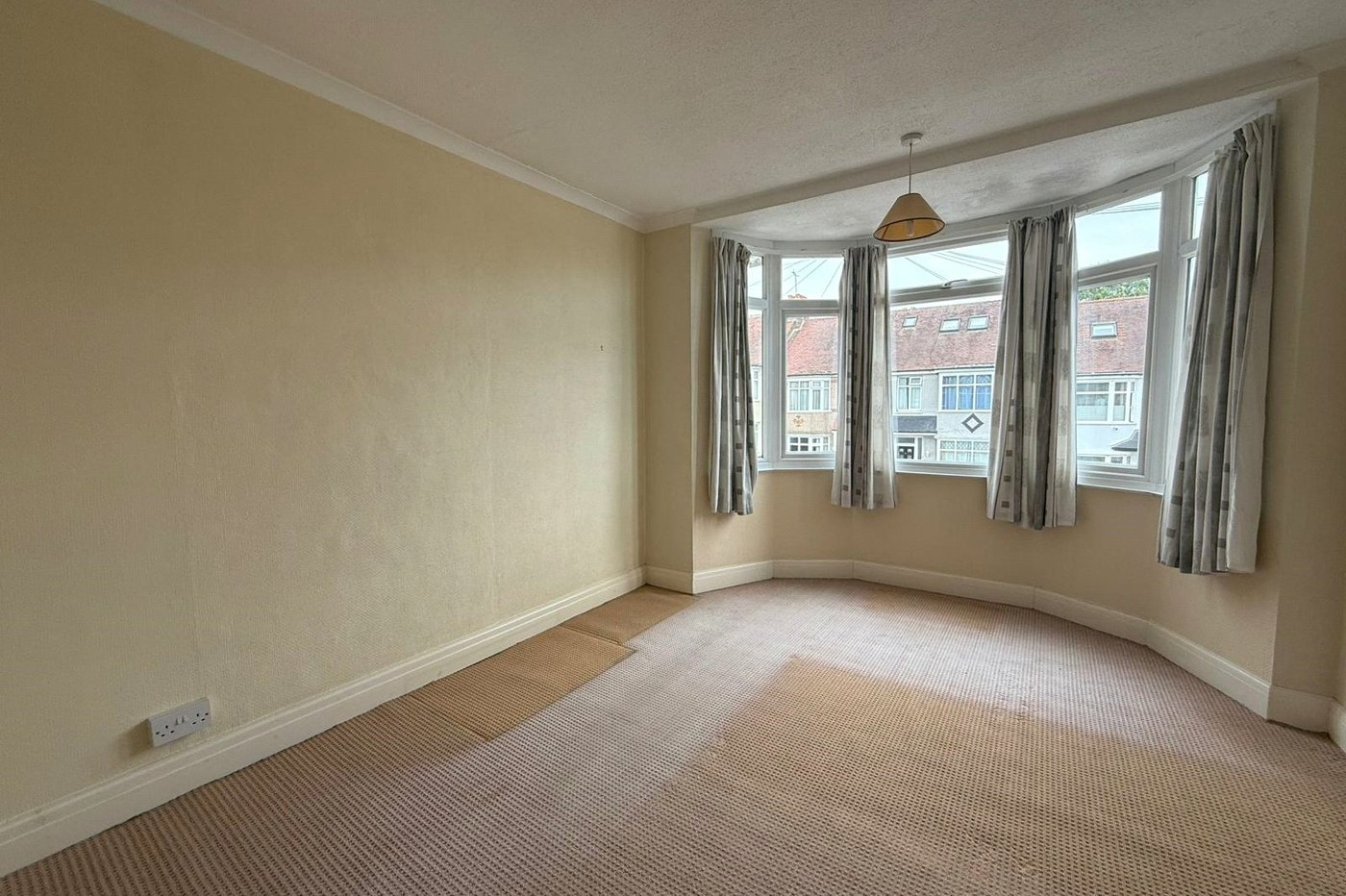 4 bedroom house for sale in Gravesend | Robinson Michael & Jackson