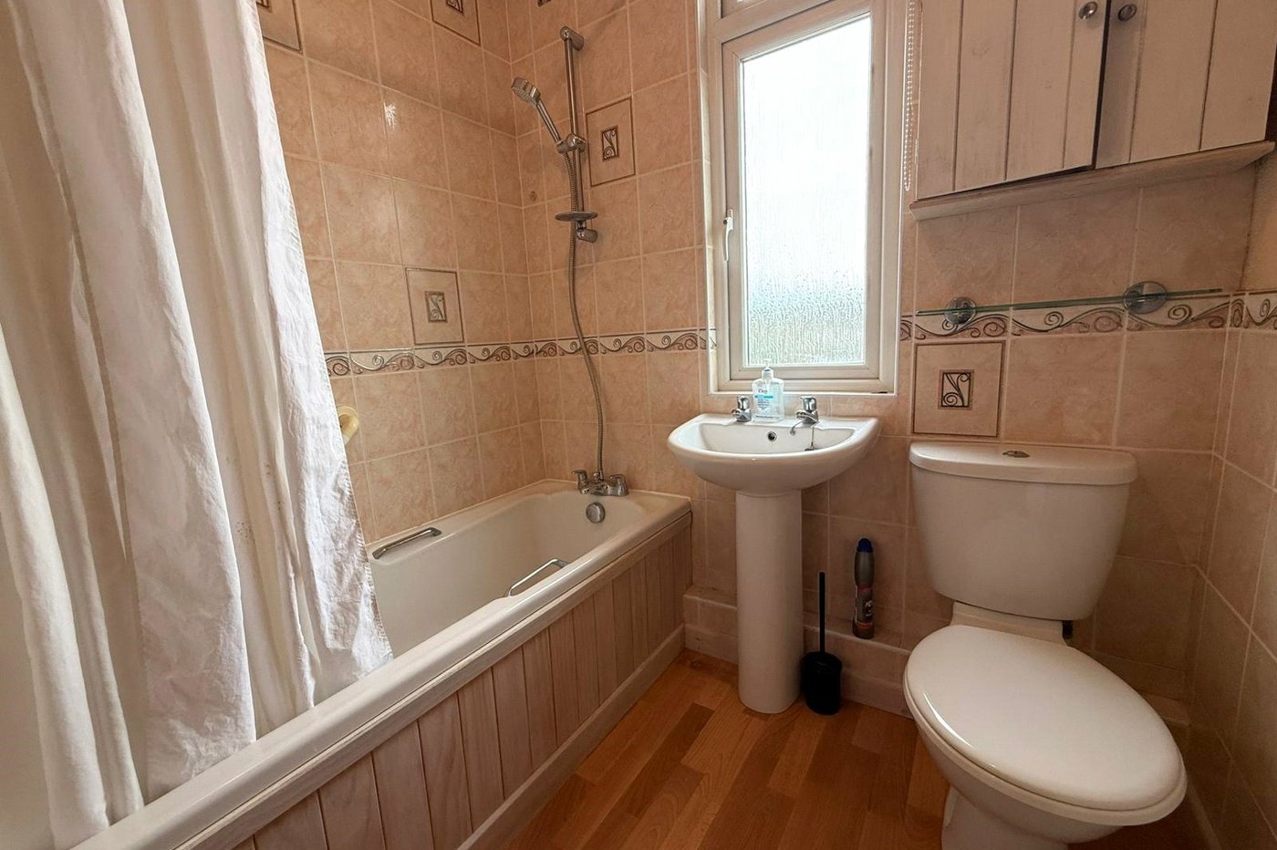 4 bedroom house for sale in Gravesend | Robinson Michael & Jackson