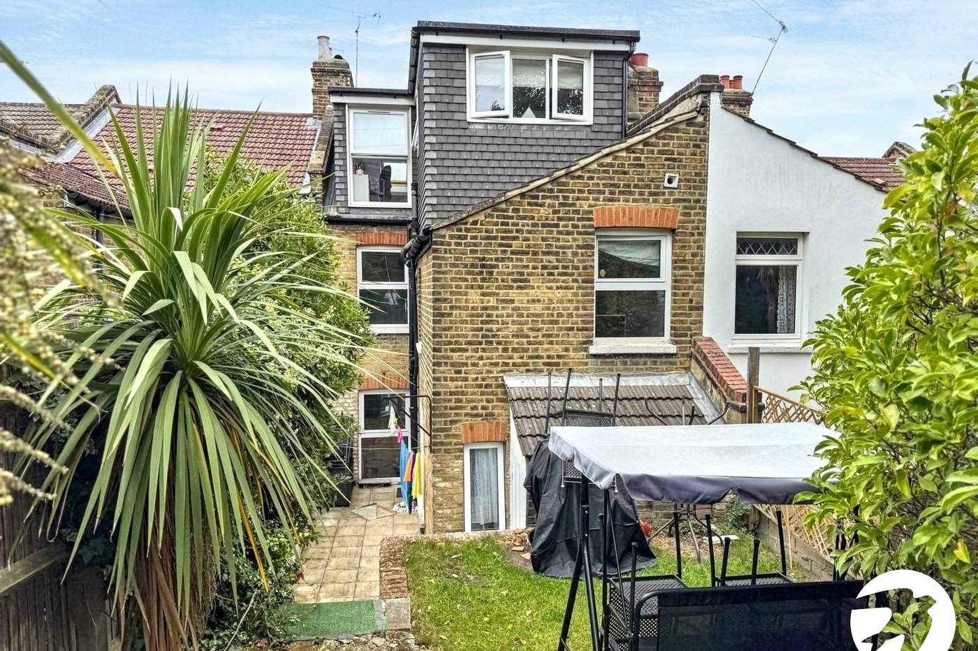 5 bedroom house for sale in London | Robinson Jackson