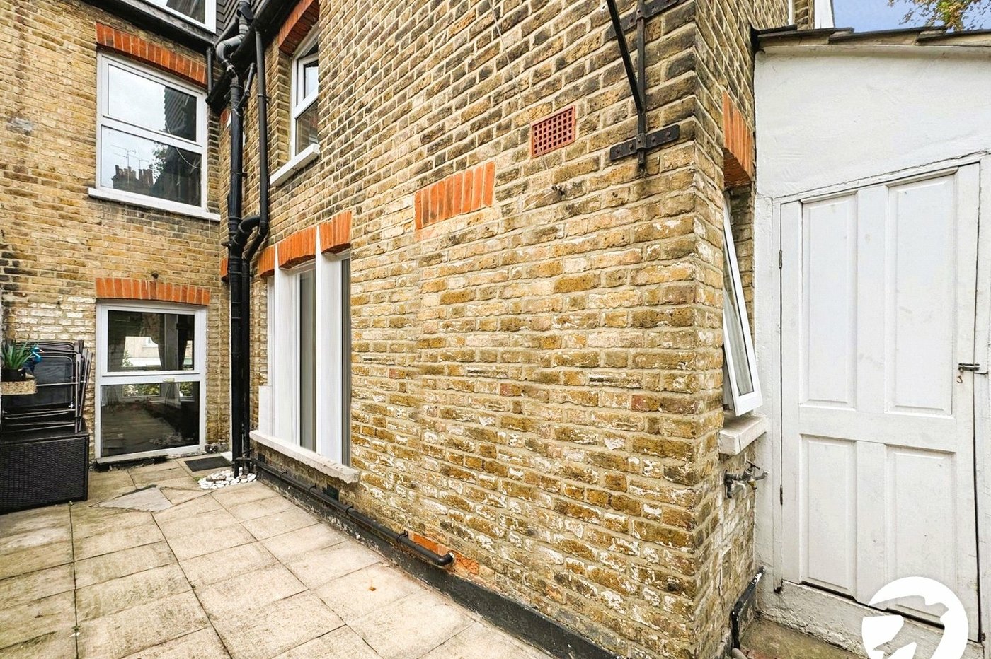 5 bedroom house for sale in London | Robinson Jackson