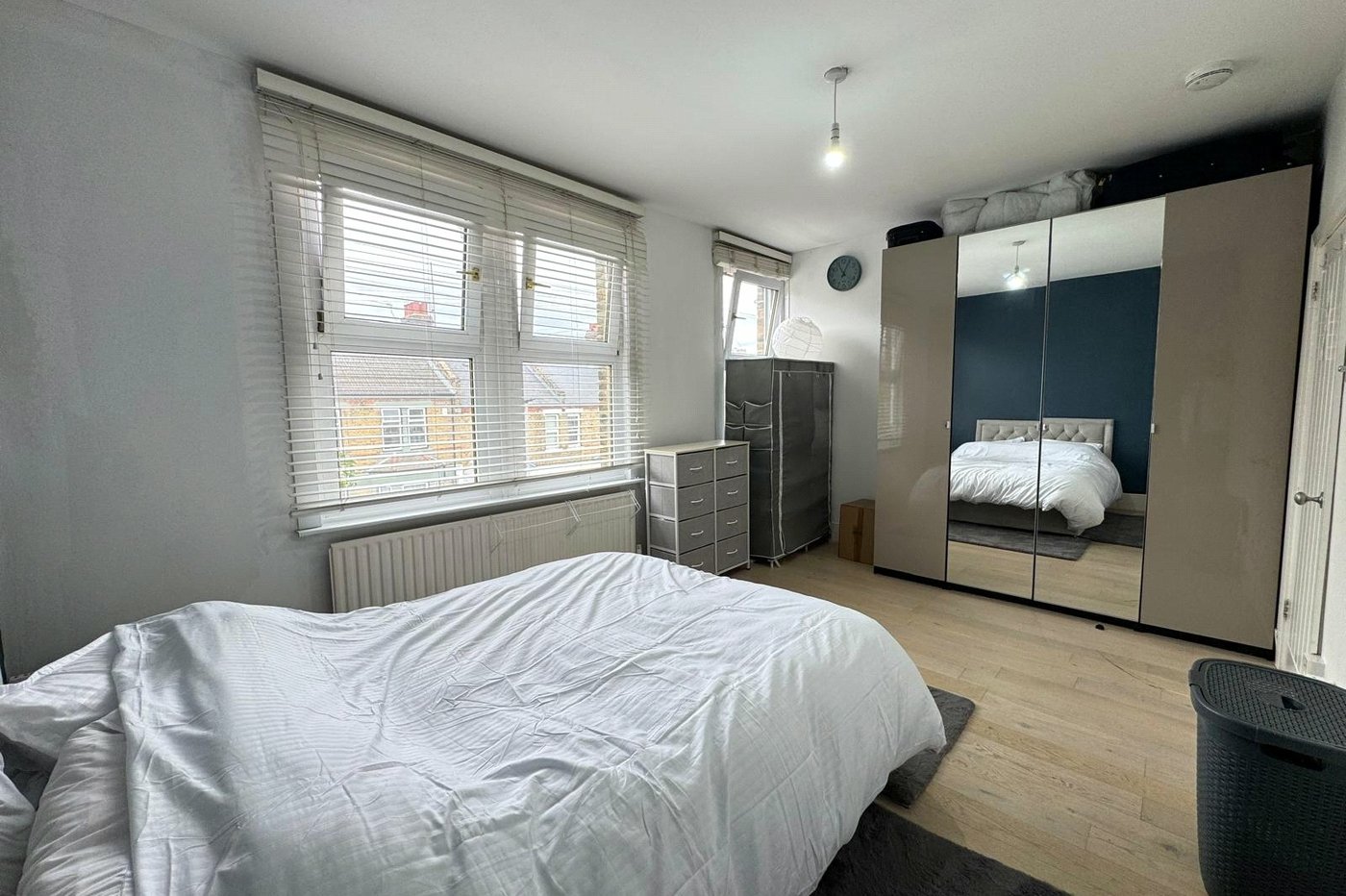 5 bedroom house for sale in London | Robinson Jackson