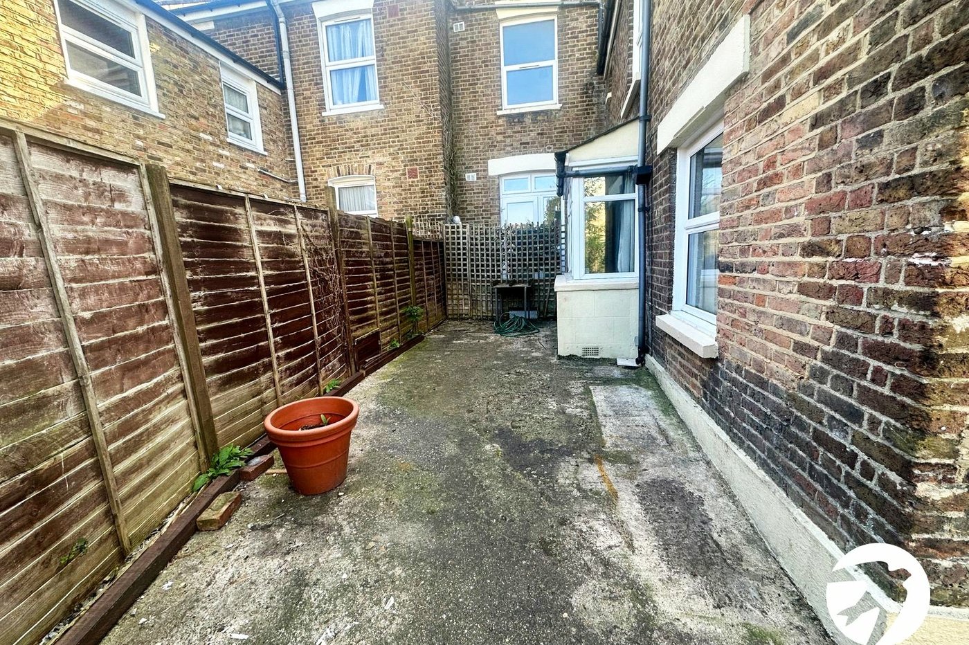 2 bedroom property for sale in Lewisham | Robinson Jackson