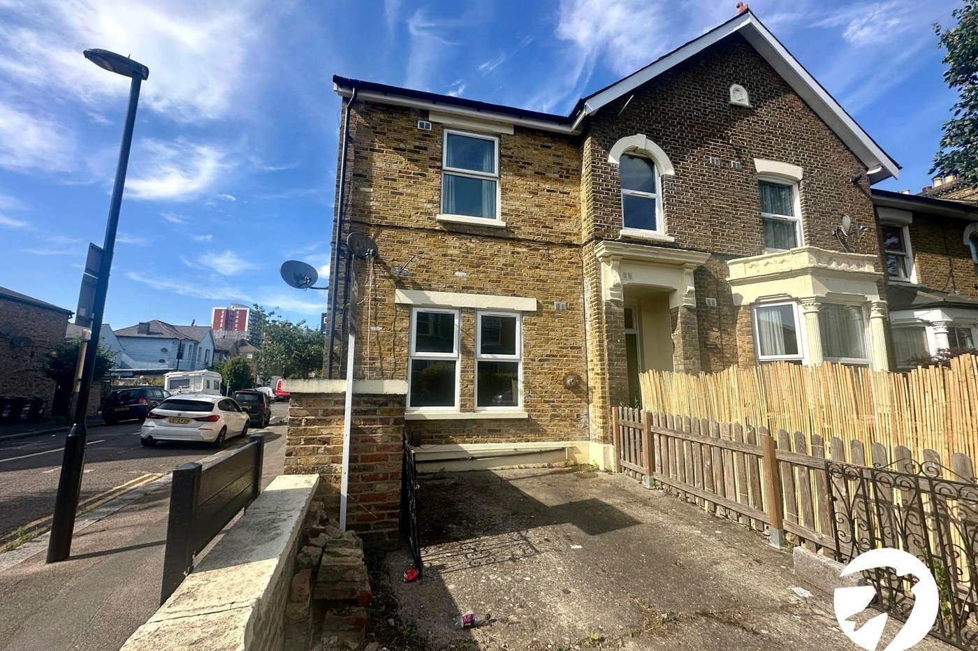 1 bedroom property for sale in London | Robinson Jackson