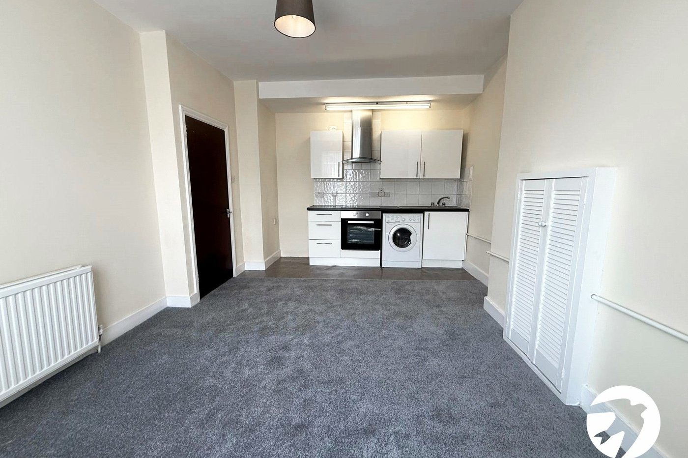 2 bedroom property for sale in London | Robinson Jackson