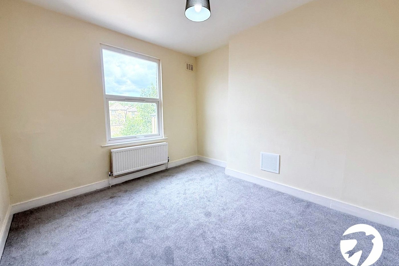 2 bedroom property for sale in London | Robinson Jackson