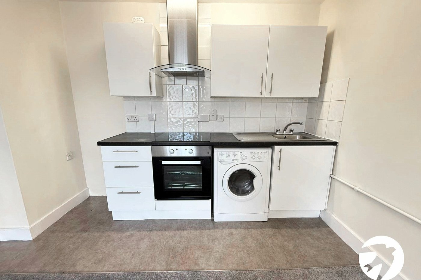 2 bedroom property for sale in London | Robinson Jackson