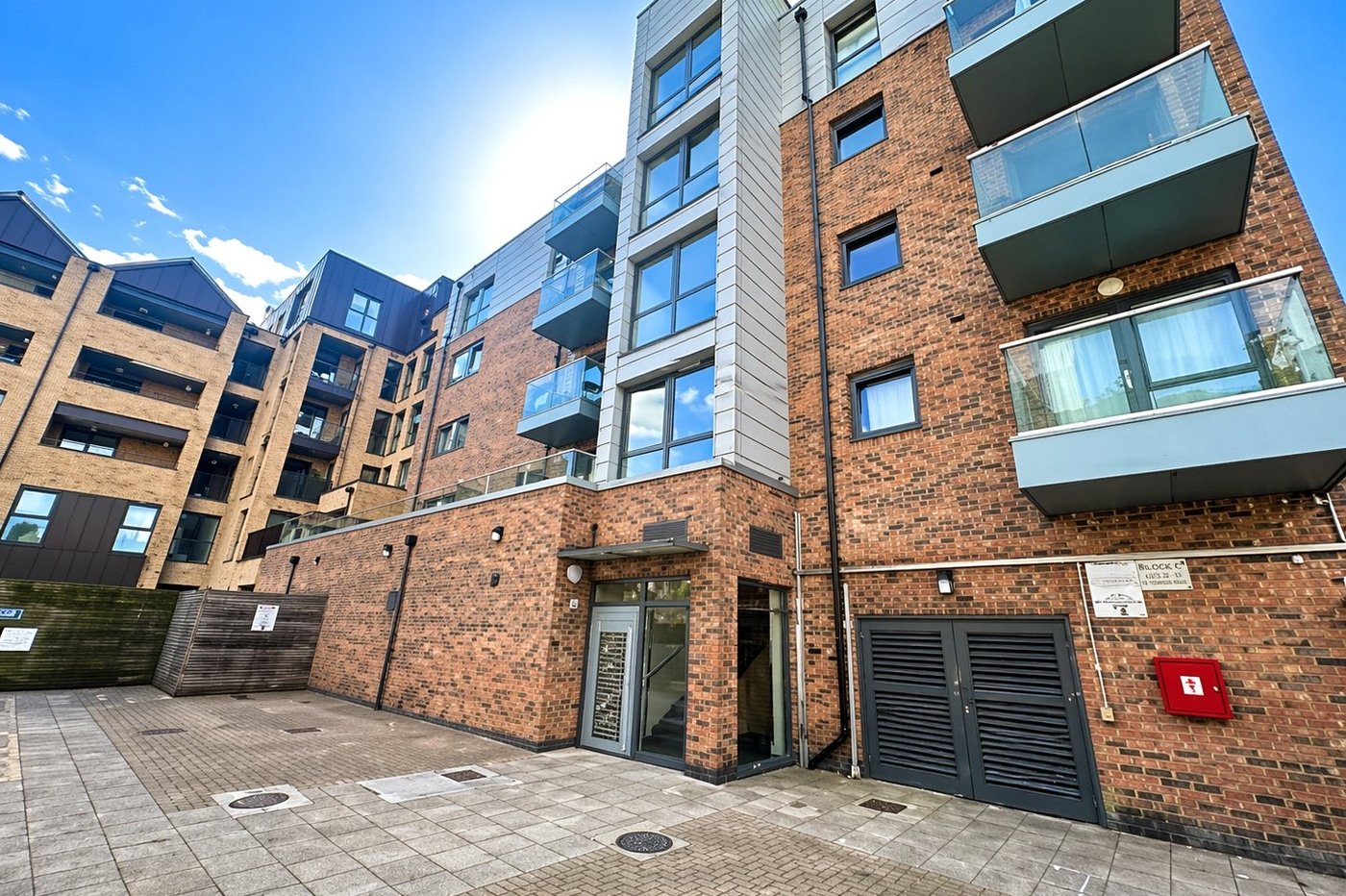 1 bedroom property for sale in London | Robinson Jackson