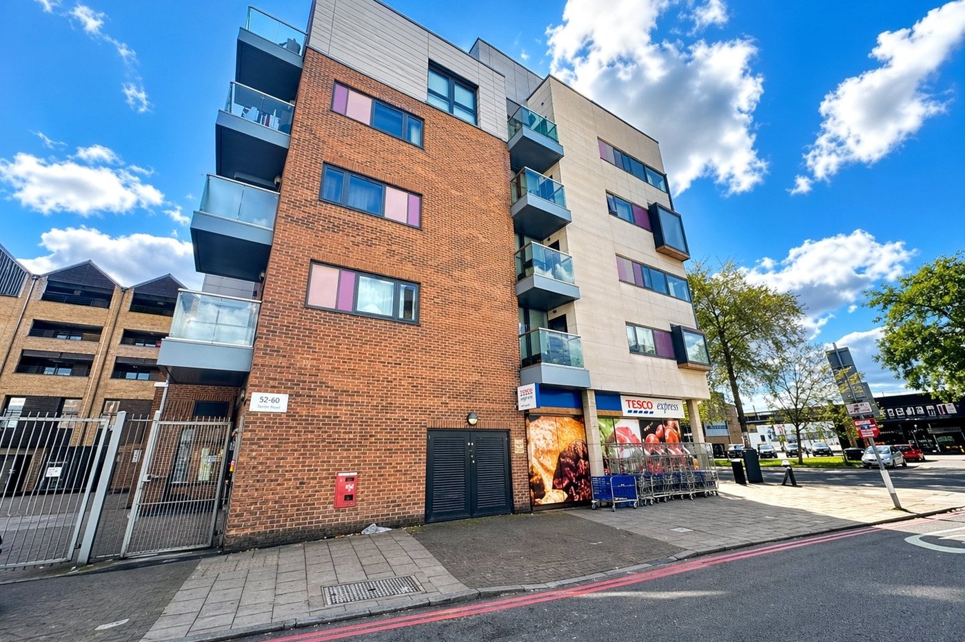 1 bedroom property for sale in London | Robinson Jackson