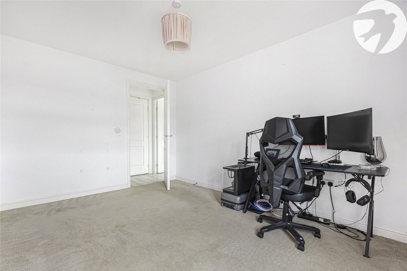 2 bedroom property for sale in Halling | Robinson Michael & Jackson