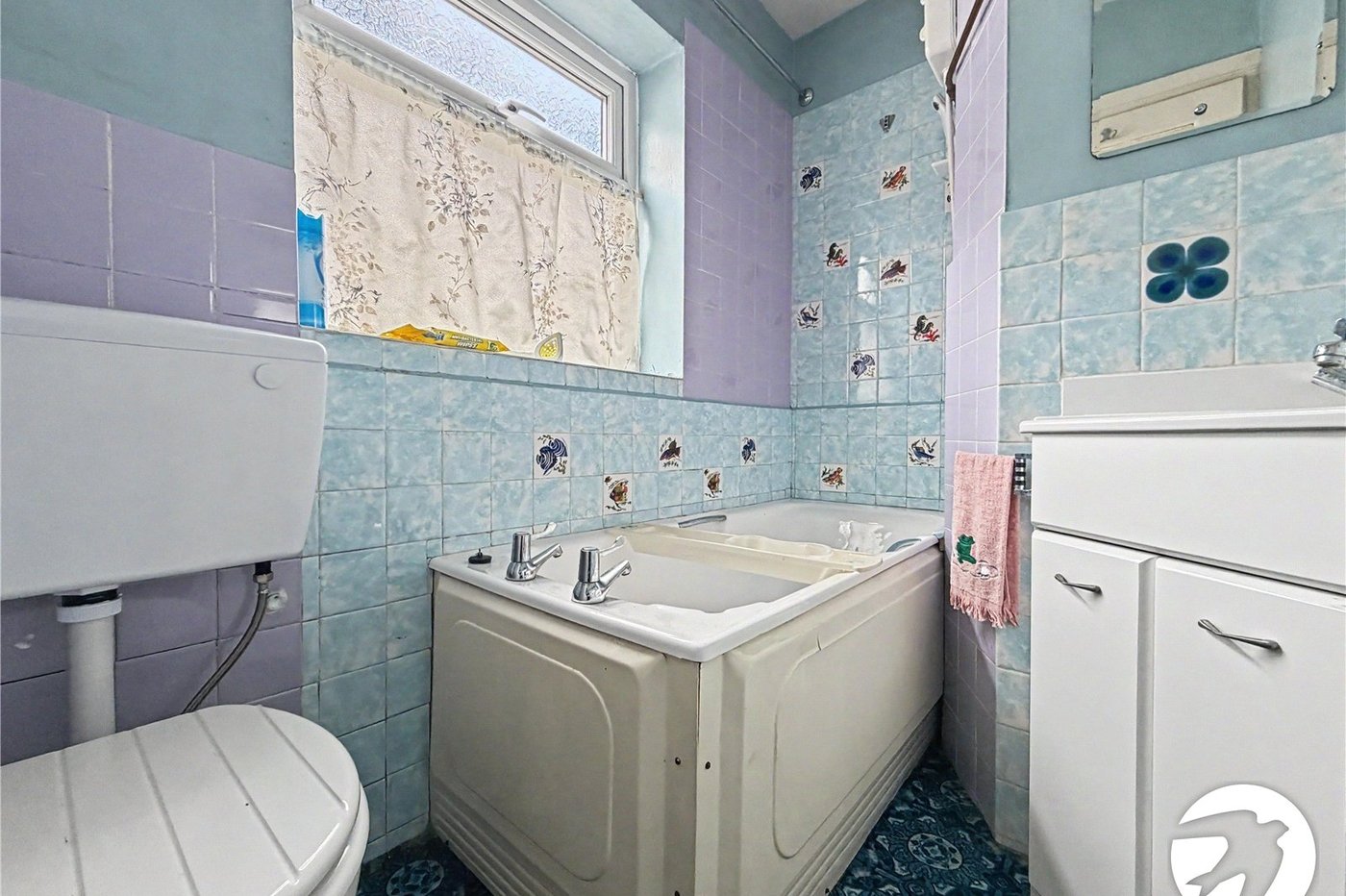 2 bedroom property for sale in Rochester | Robinson Michael & Jackson