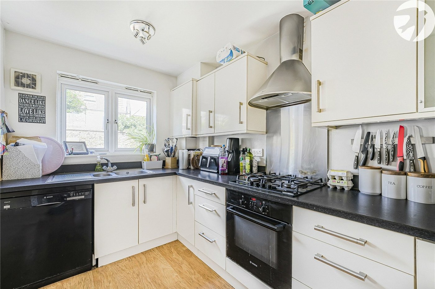 3 bedroom house for sale in West Dartford | Robinson Jackson