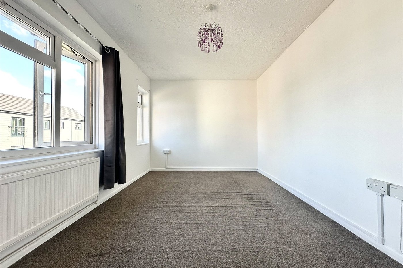 2 bedroom property for sale in Swanscombe | Robinson Jackson