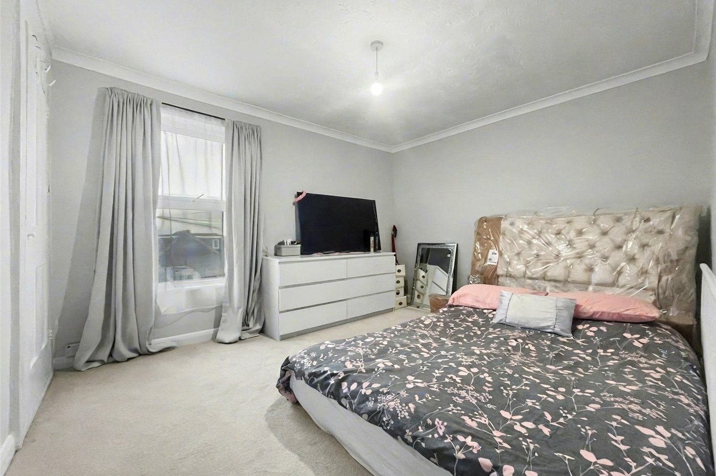 2 bedroom house for sale in Gillingham | Robinson Michael & Jackson