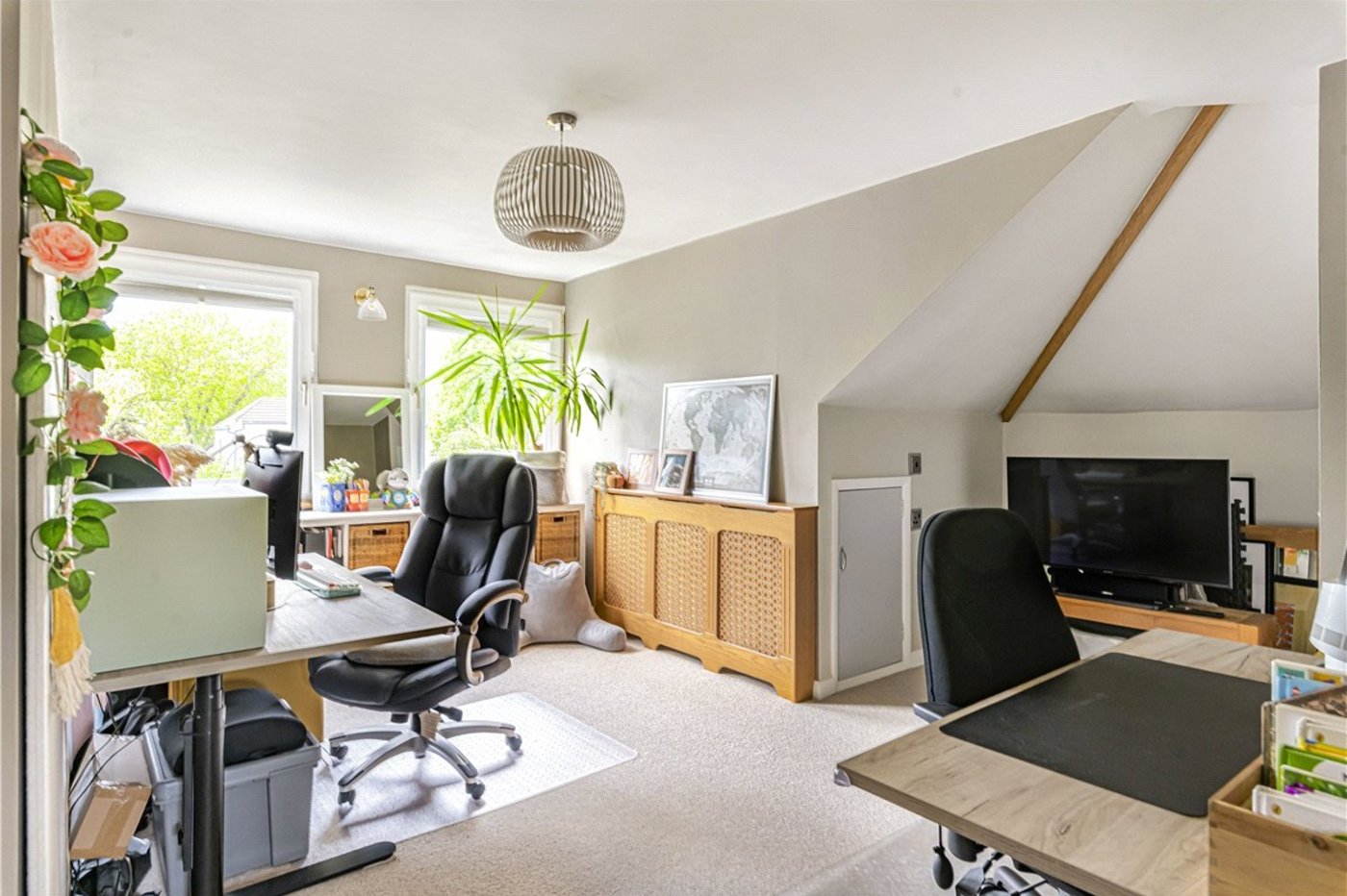 4 bedroom bungalow for sale in Orpington | Robinson Jackson