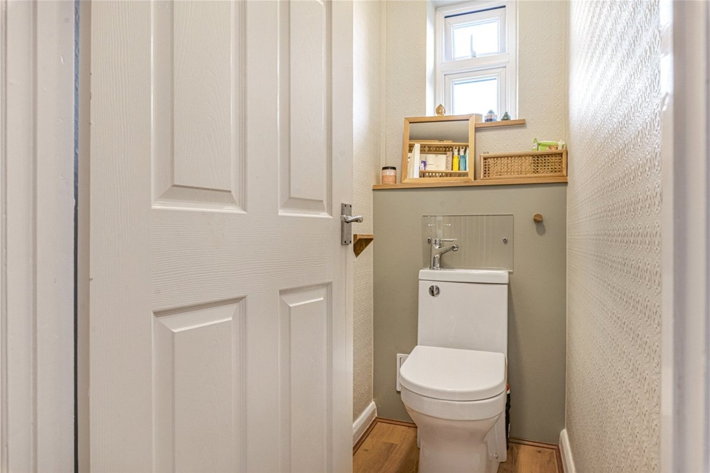 4 bedroom bungalow for sale in Orpington | Robinson Jackson