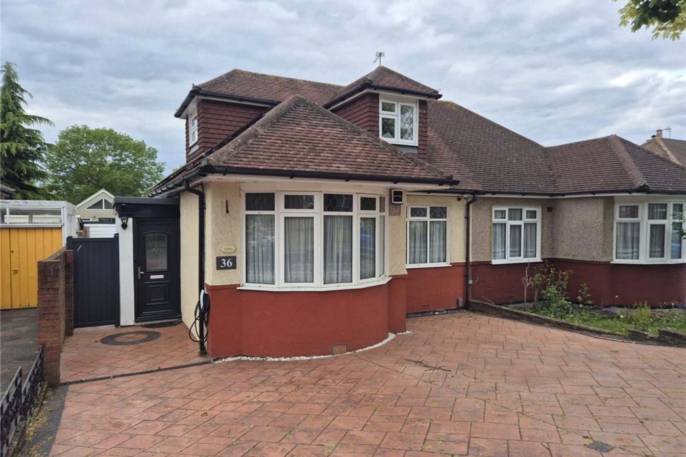 4 bedroom bungalow for sale in Orpington | Robinson Jackson