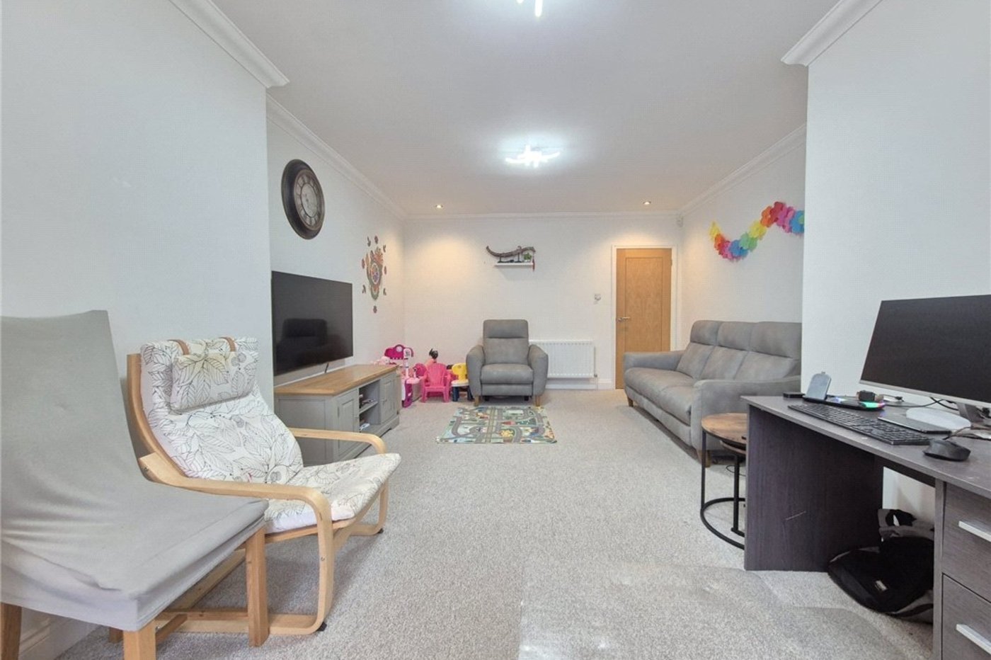 4 bedroom bungalow for sale in Orpington | Robinson Jackson