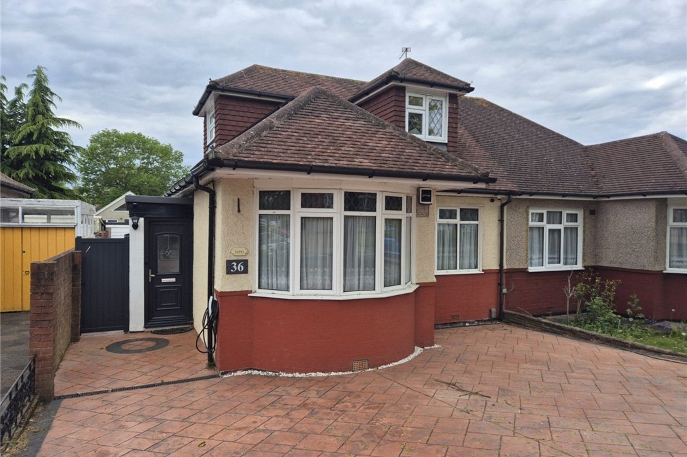 4 bedroom bungalow for sale in Orpington | Robinson Jackson