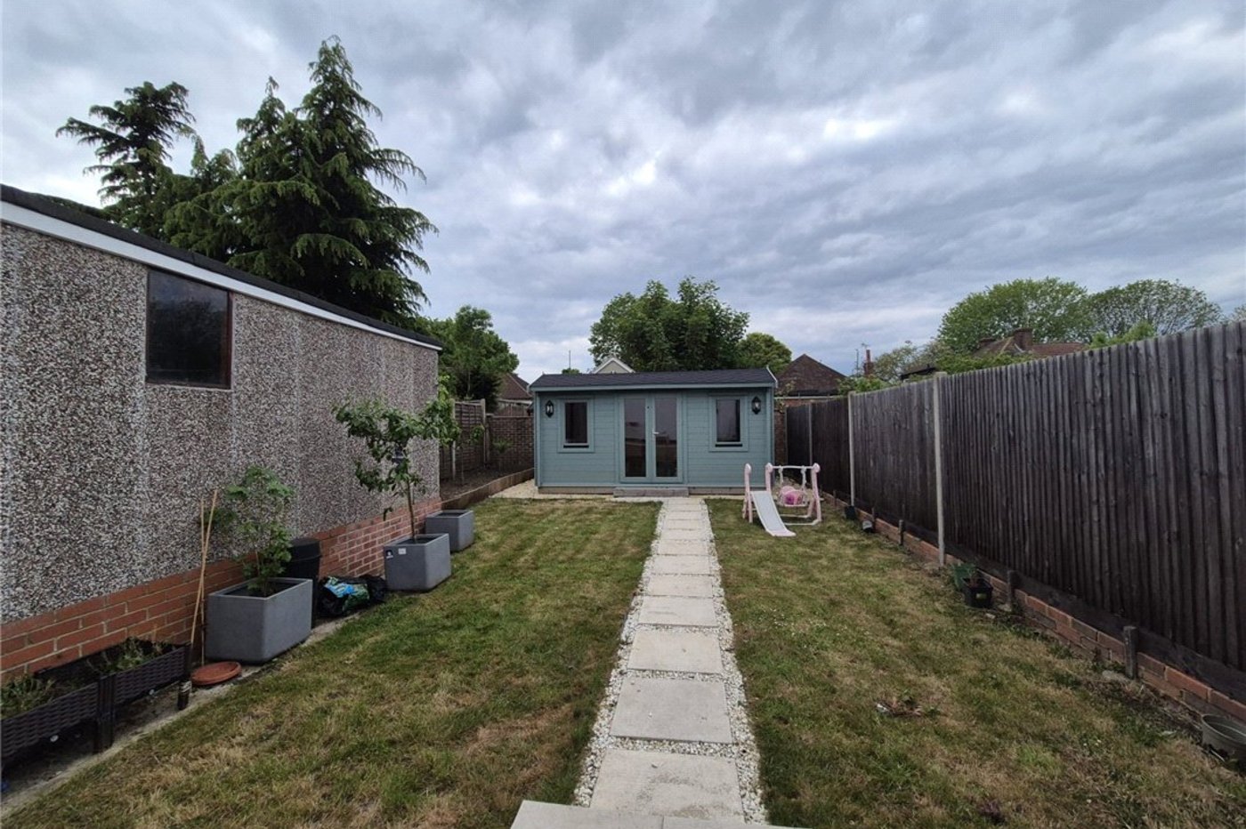 4 bedroom bungalow for sale in Orpington | Robinson Jackson