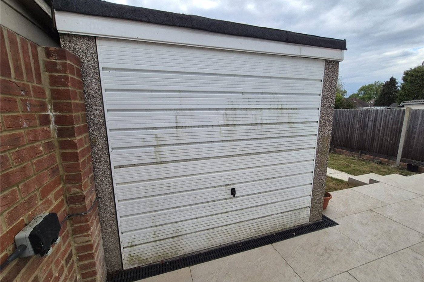 4 bedroom bungalow for sale in Orpington | Robinson Jackson