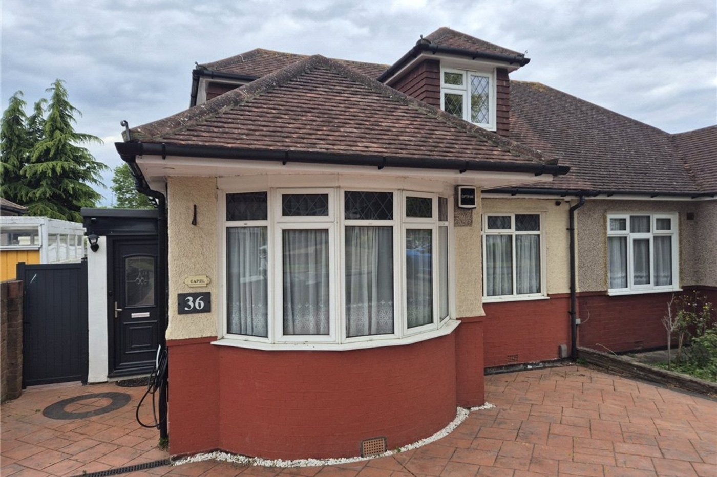 4 bedroom bungalow for sale in Orpington | Robinson Jackson