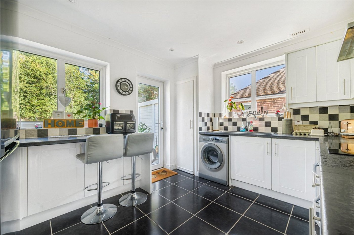 3 bedroom bungalow for sale in Orpington | Robinson Jackson