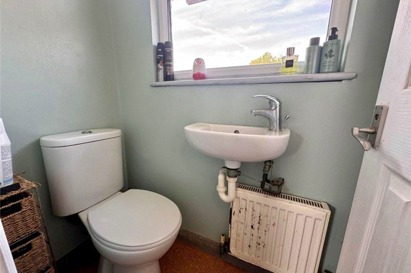 3 bedroom house for sale in Farnborough Village | Robinson Jackson