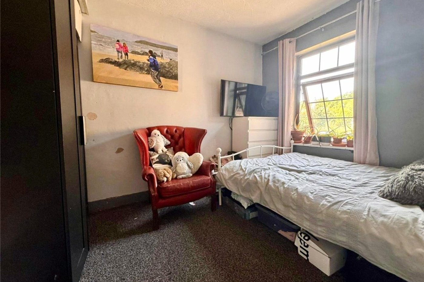 3 bedroom house for sale in Farnborough Village | Robinson Jackson