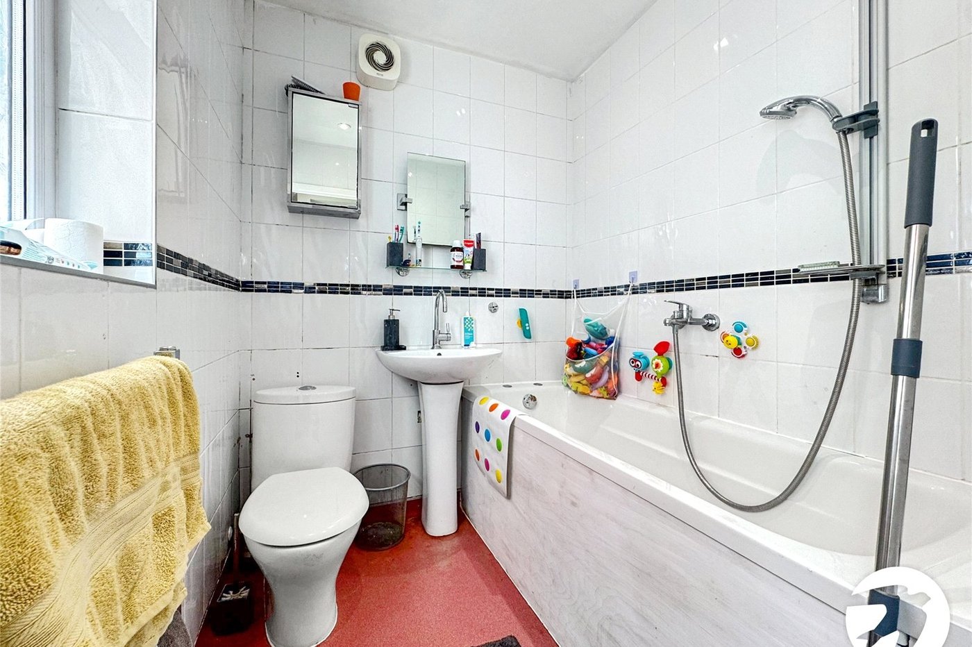 2 bedroom house for sale in Penenden Heath | Robinson Michael & Jackson