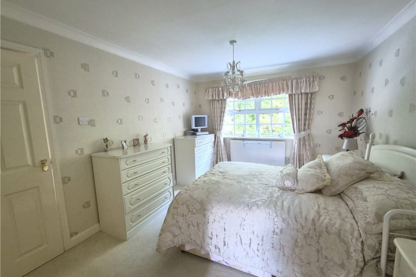 4 bedroom house for sale in Orpington | Robinson Jackson