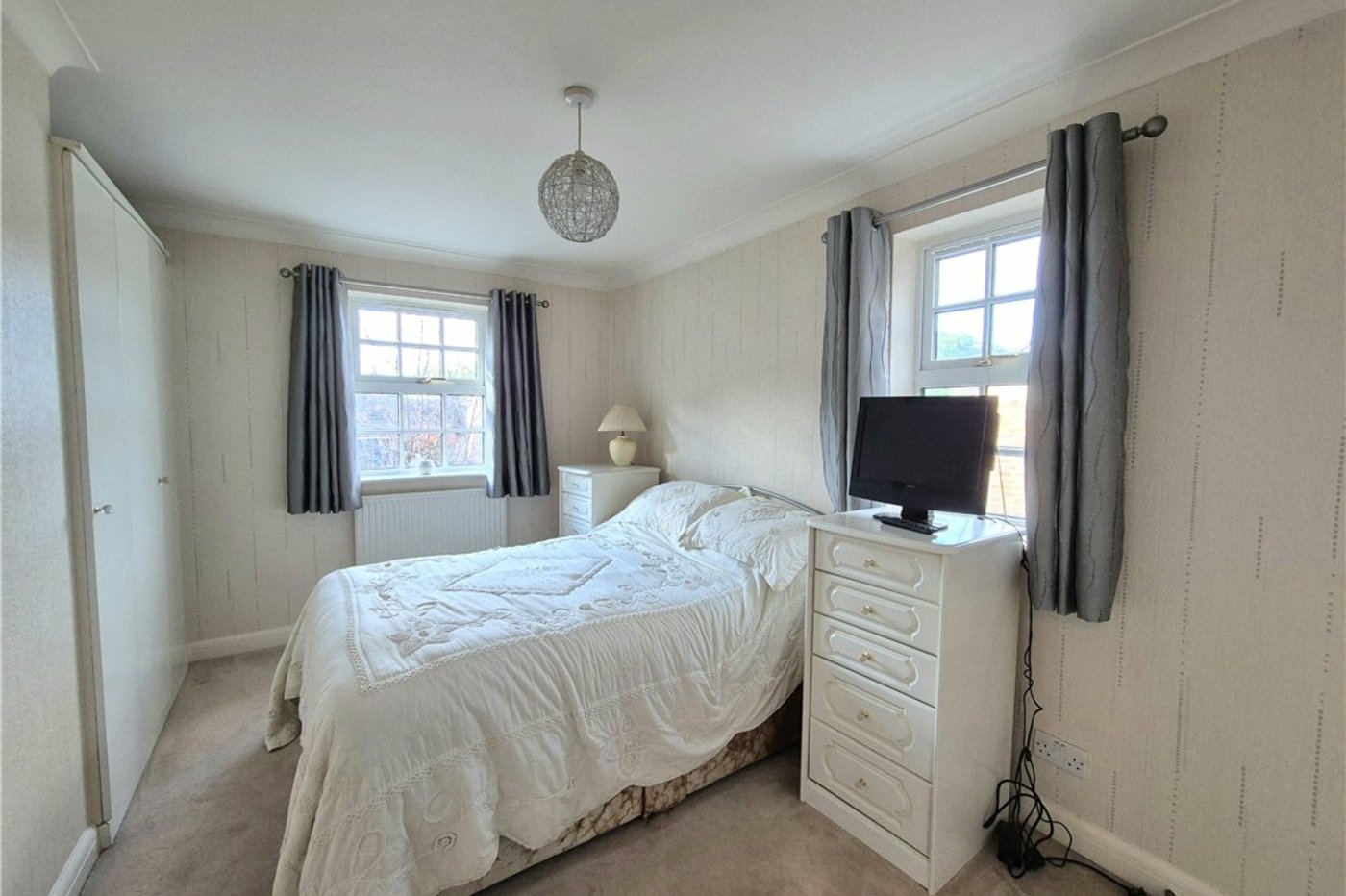 4 bedroom house for sale in Orpington | Robinson Jackson