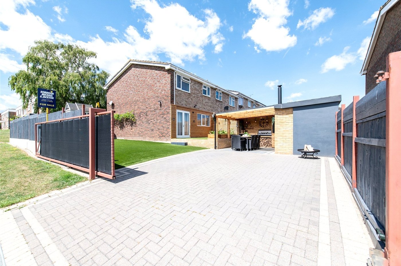 3 bedroom house for sale in Sittingbourne | Robinson Michael & Jackson
