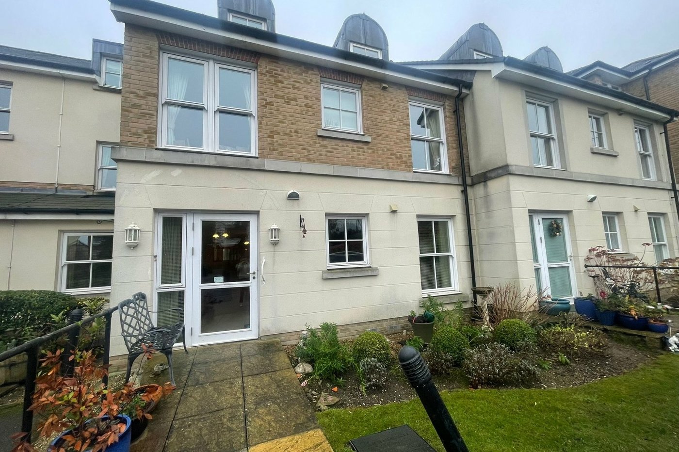 2 bedroom property for sale in Gravesend | Robinson Michael & Jackson