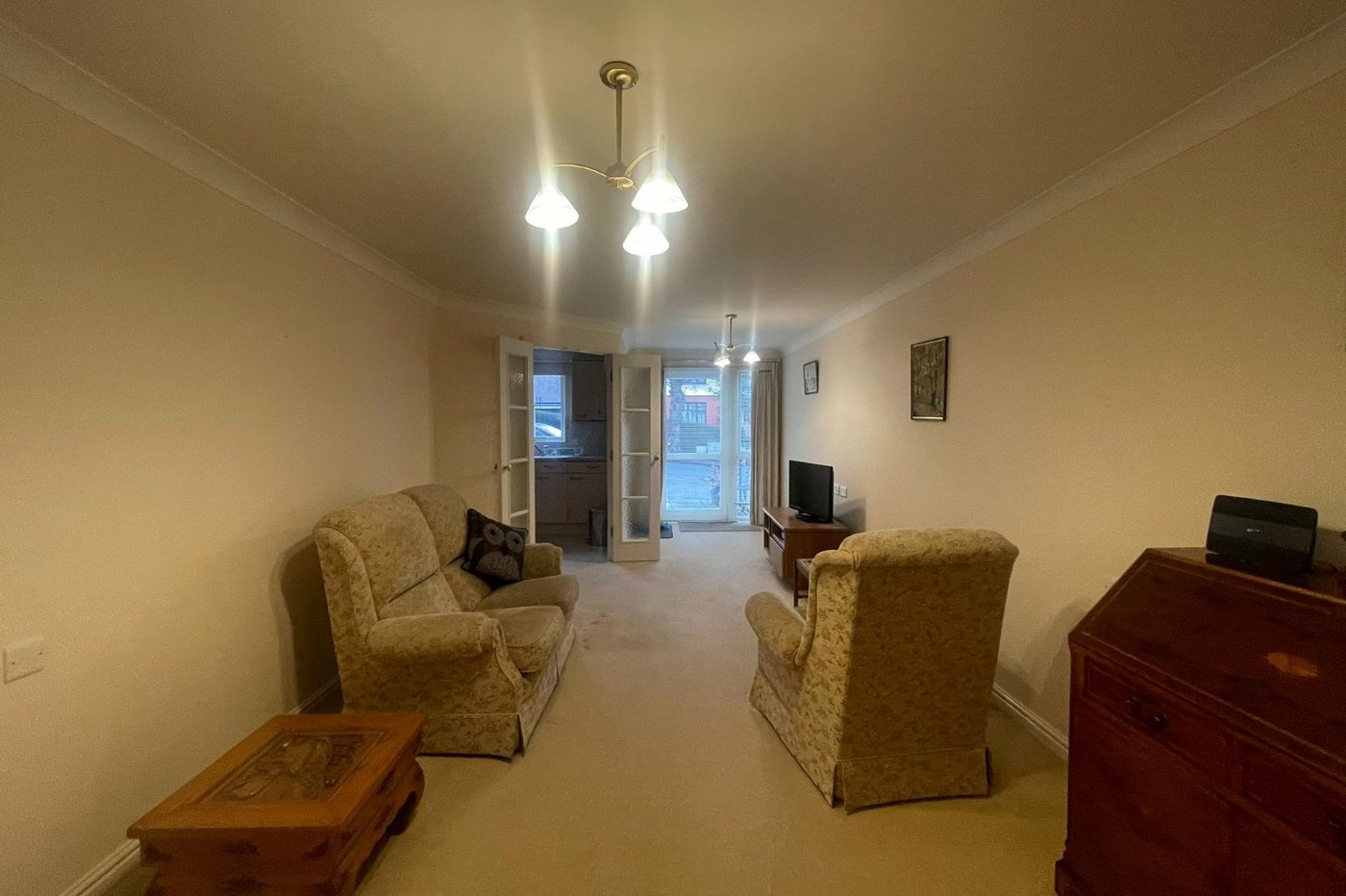 2 bedroom property for sale in Gravesend | Robinson Michael & Jackson