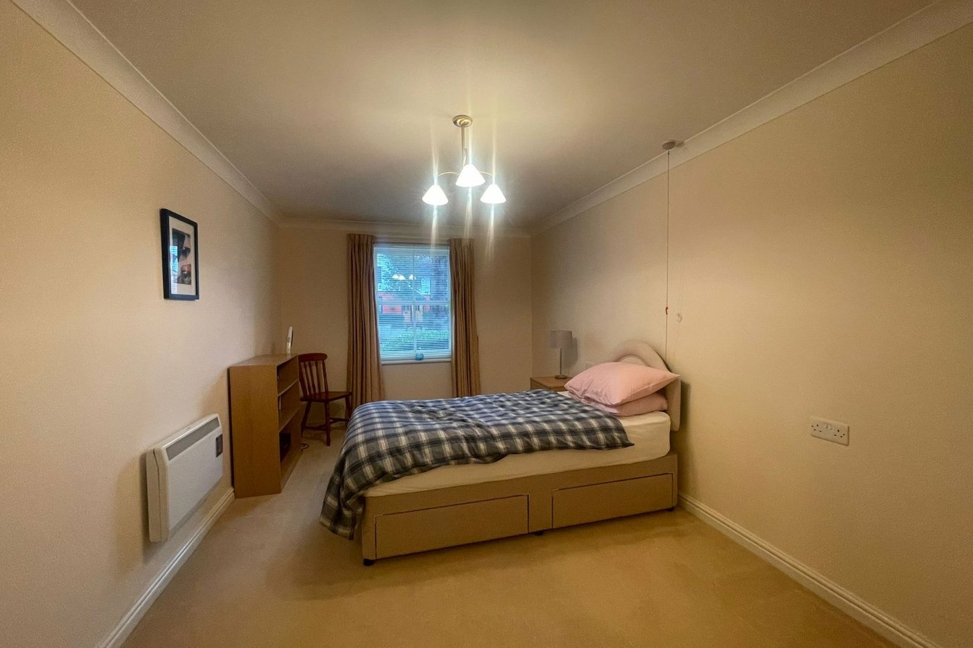 2 bedroom property for sale in Gravesend | Robinson Michael & Jackson