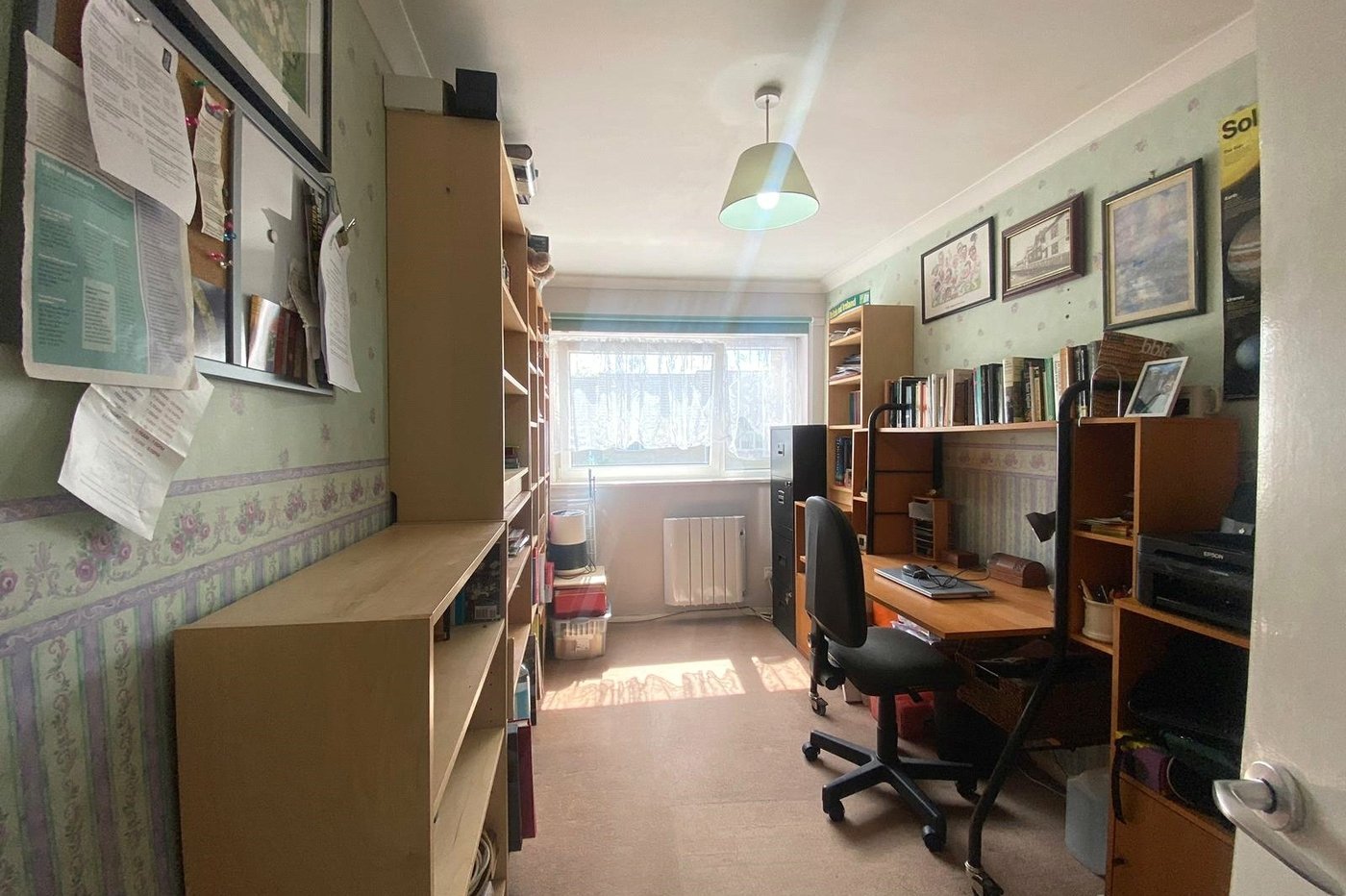 2 bedroom property for sale in Gravesend | Robinson Michael & Jackson