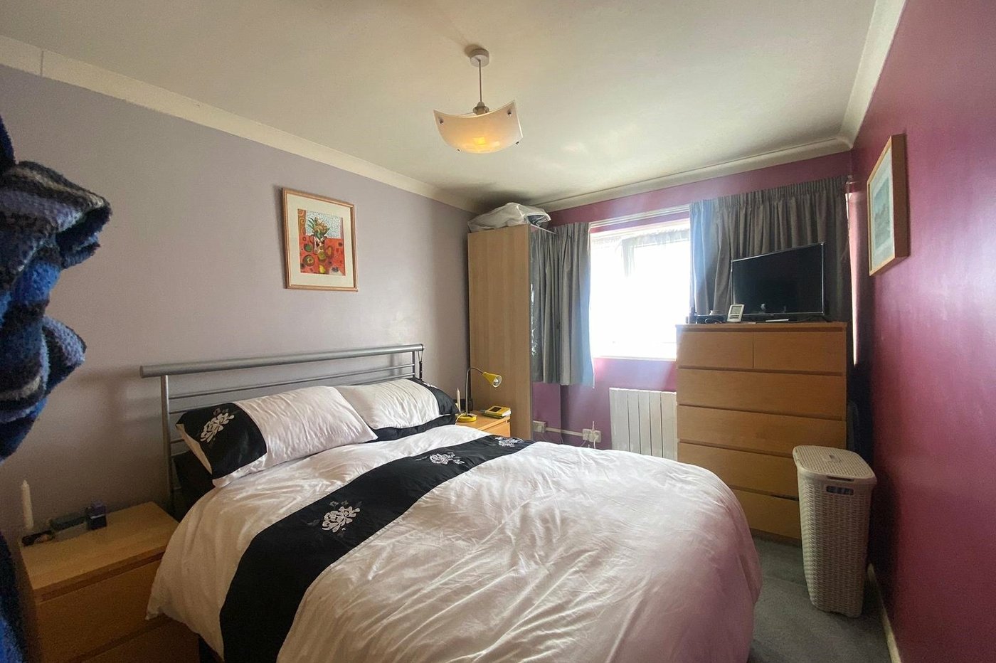2 bedroom property for sale in Gravesend | Robinson Michael & Jackson