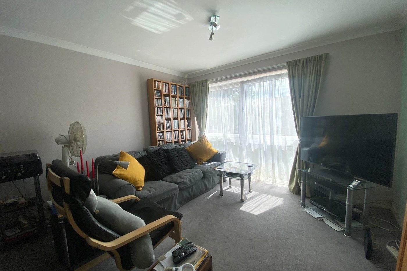 2 bedroom property for sale in Gravesend | Robinson Michael & Jackson