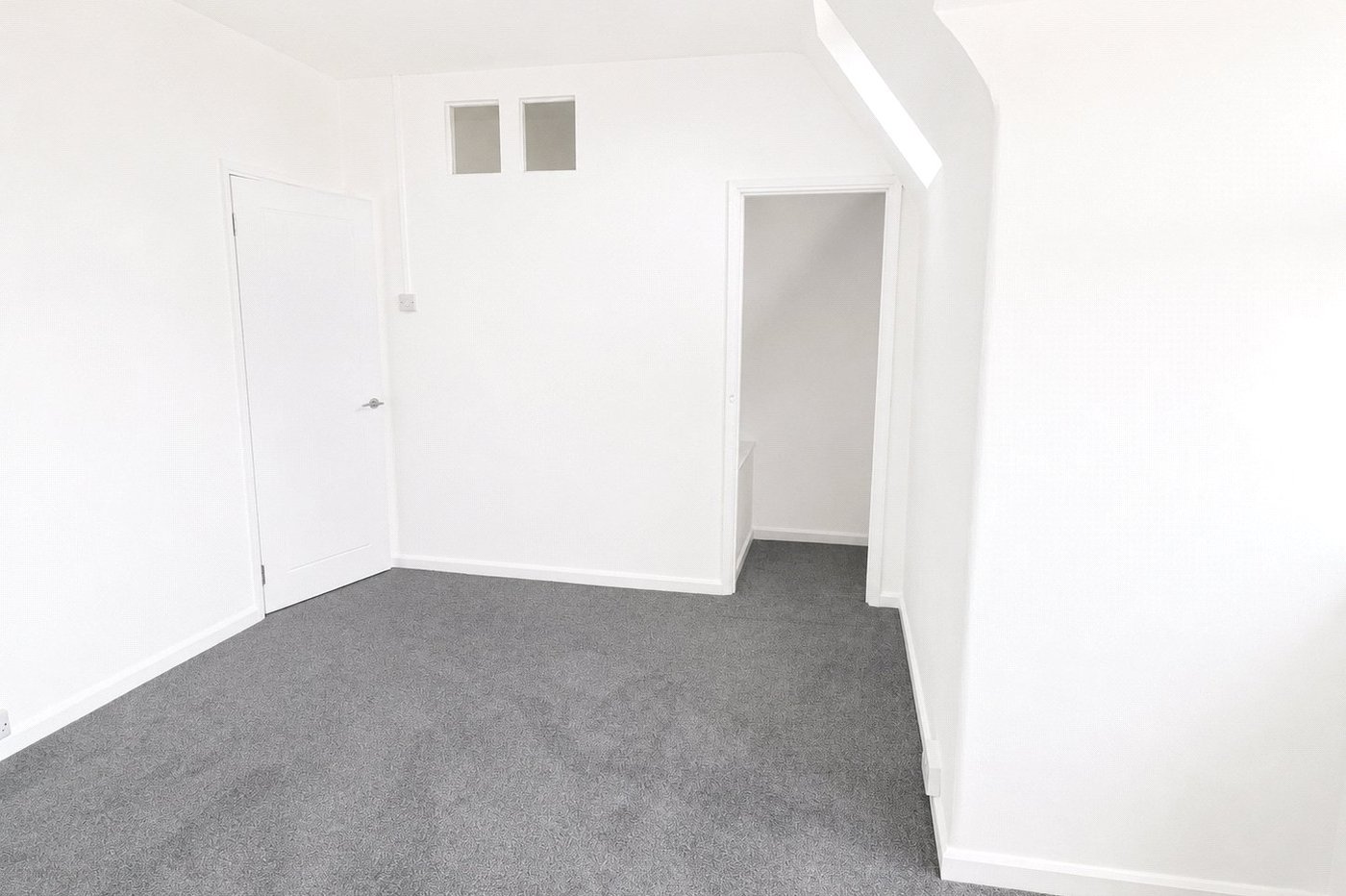 2 bedroom house for sale in Bromley | Robinson Jackson