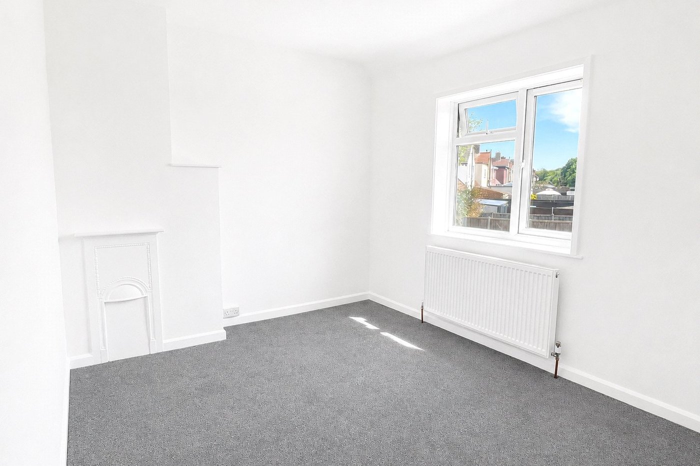 2 bedroom house for sale in Bromley | Robinson Jackson