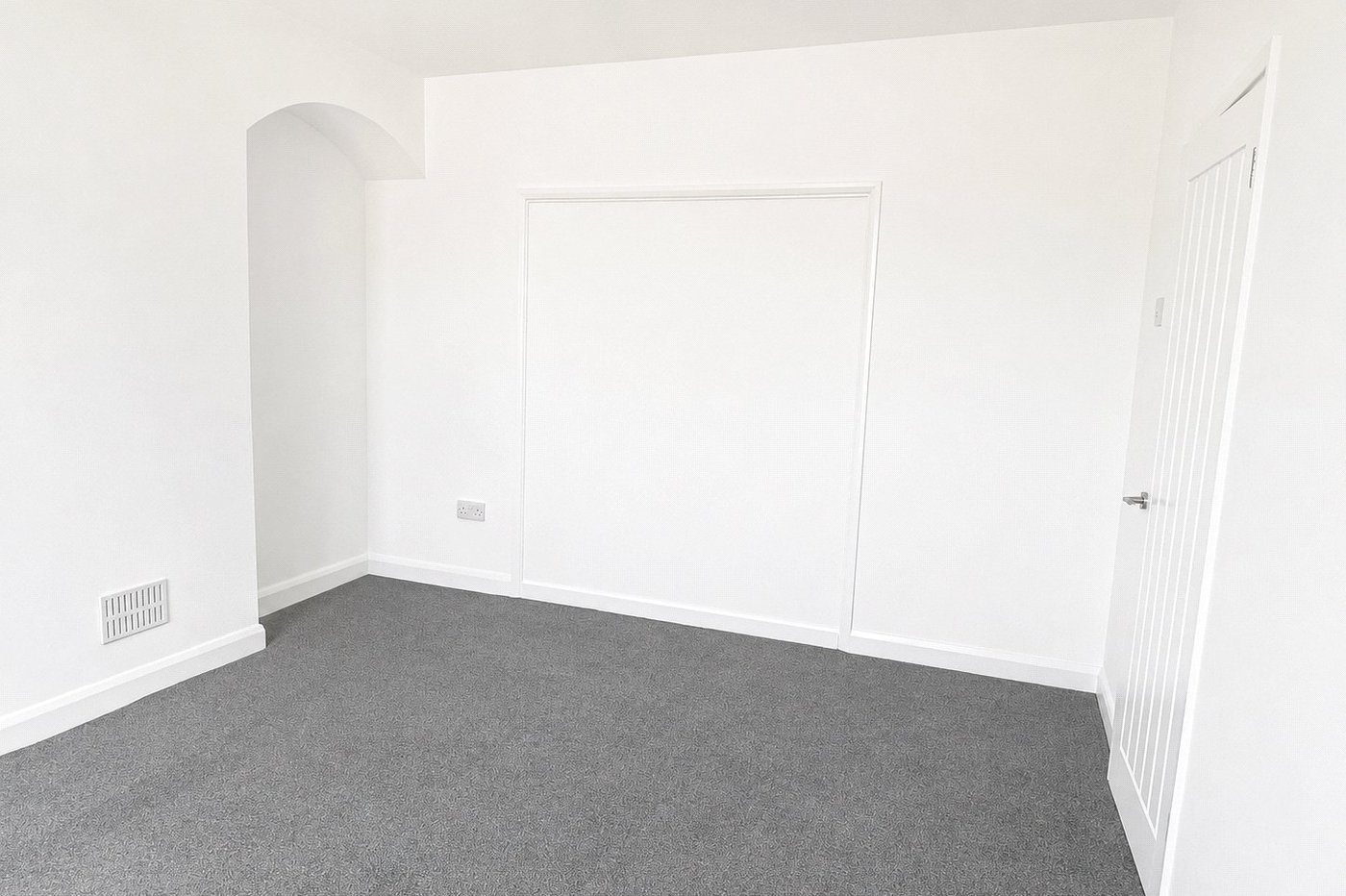 2 bedroom house for sale in Bromley | Robinson Jackson