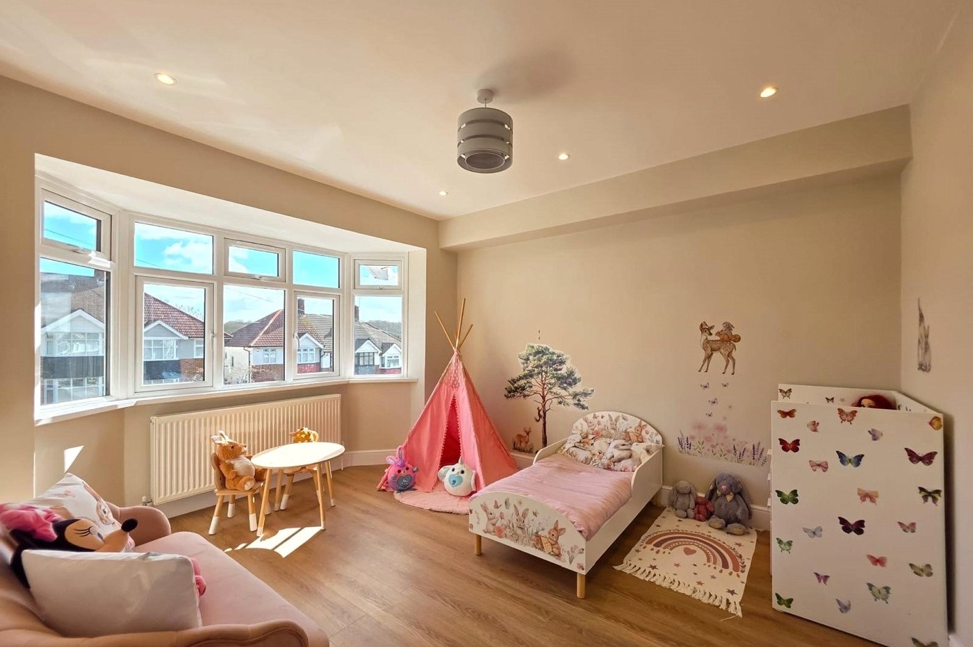 5 bedroom house for sale in London | Robinson Jackson